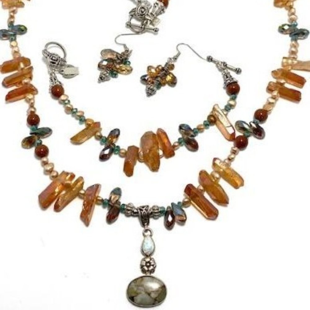 Handmade Jewelry Set by Surdigirl - White Turquoise, Cherry Quartz